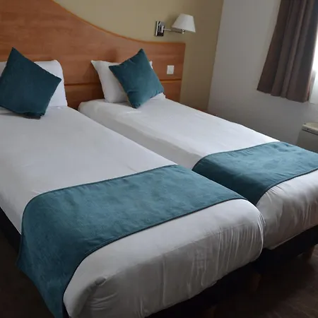 מלון Sure By Western 3*