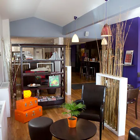 Sure By Western בורדו