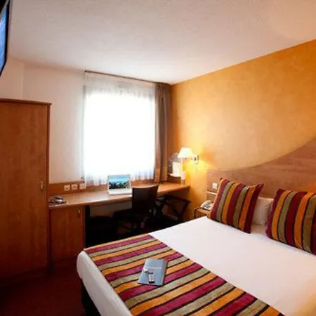 Sure By Western מלון