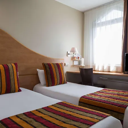 Hotel Sure By Western 3*