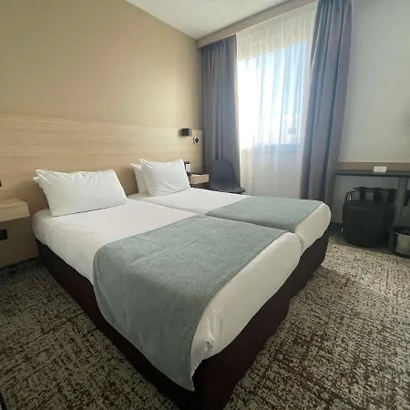 Szálloda Sure By Western 3*