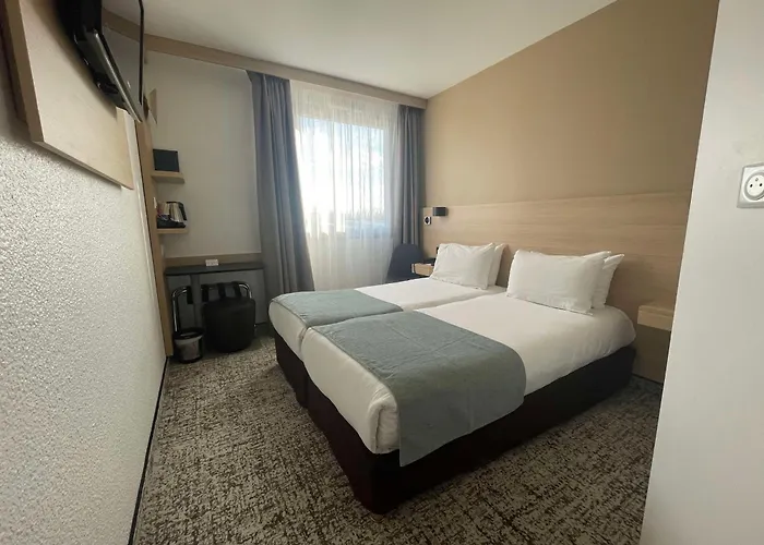 Sure By Western Hotel 3*